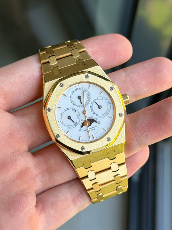 Royal Oak Quantième Perpétuel 25654BA, in 4 Tagen nach Österreich