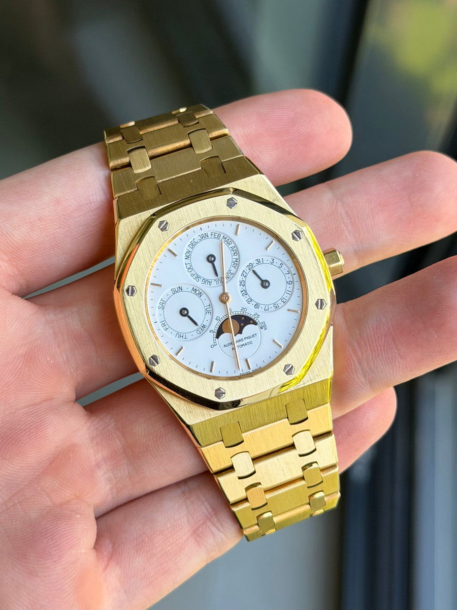 Royal Oak Quantième Perpétuel 25654BA, in 4 Tagen nach Österreich