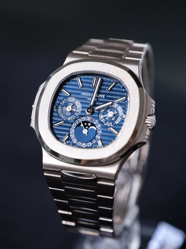 Patek Philippe Nautilus 5740/1G, in 5 Tagen vor Ort in Dubai