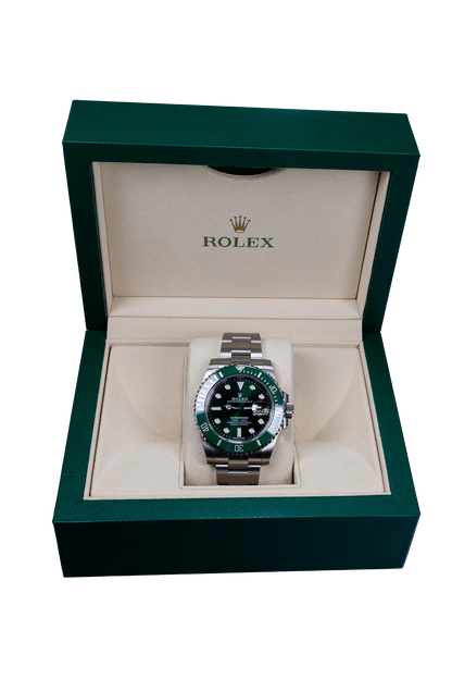 Rolex Submariner Ref. 116610LV Rolex Submariner Ref. 116610LV