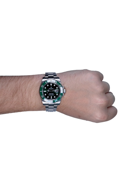 Rolex Submariner Ref. 116610LV Rolex Submariner Ref. 116610LV