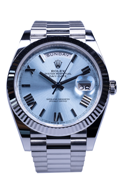 Rolex Day-Date 40 Ref. 228236 in Platin mit eisblauem Zifferblatt und römischen Ziffern Rolex Day-Date 40 Ref. 228236